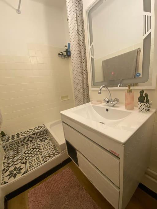 Appartement T4 A Deux Pas De La Gare St Charles มาร์กเซย ภายนอก รูปภาพ